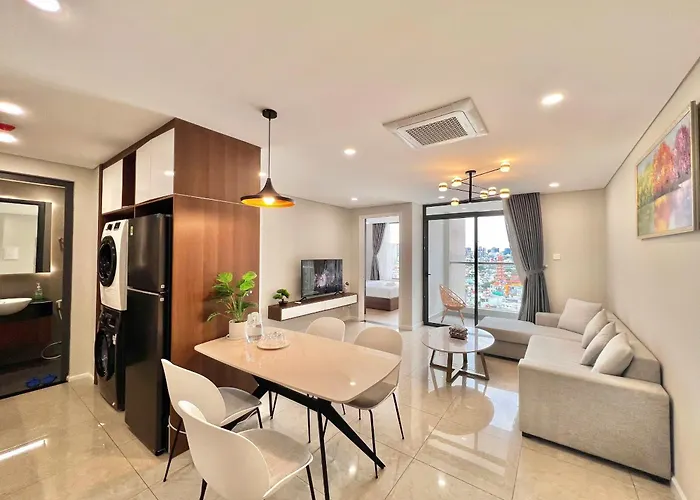 Vinh Hoi s - Luxury Furnished Suites